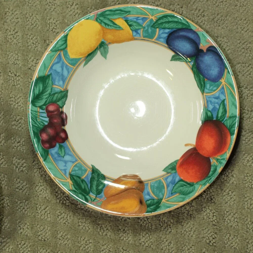 4 Set Victoria Beale Casual Forbidden Fruit Flat Rimmed Soup Pasta Salad Bowls
